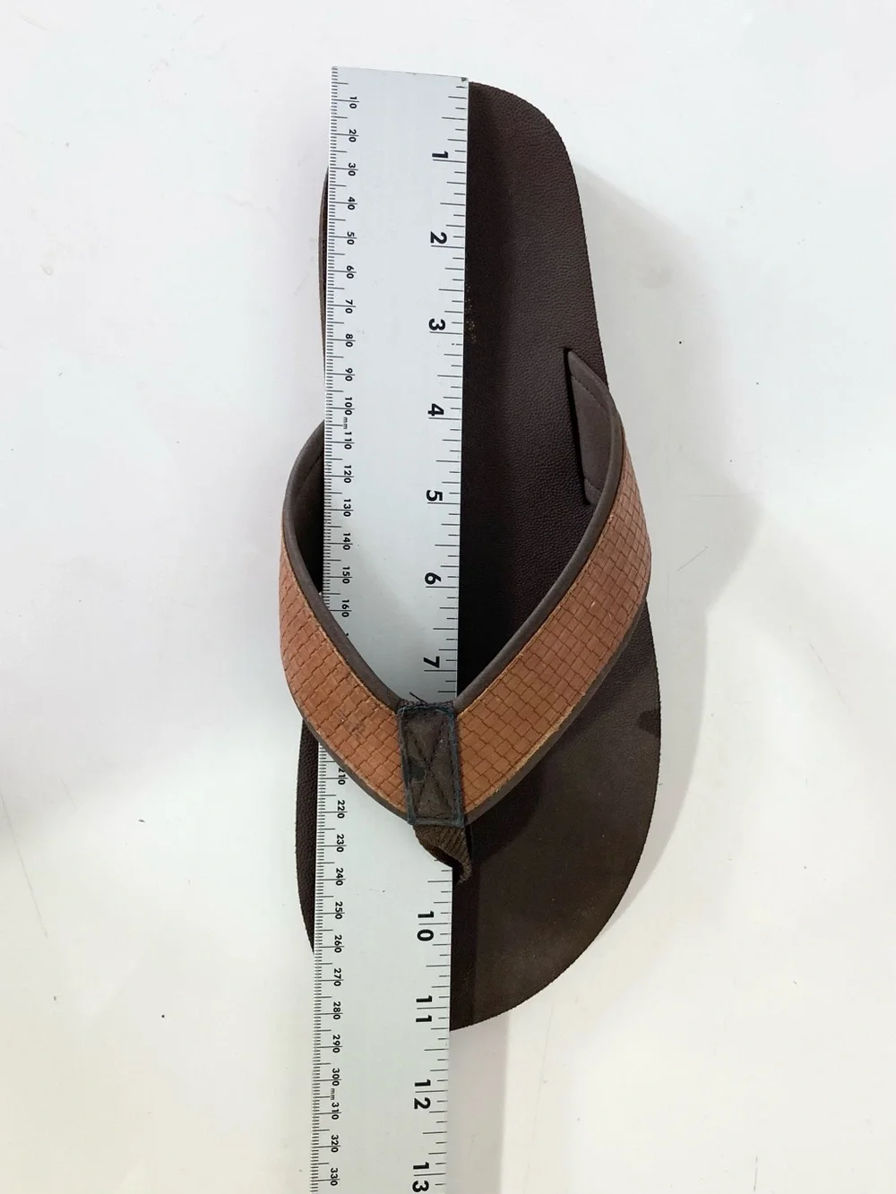 DOCKERS Sandals Men 10 Brown Flip-Flops Thong Slip-On